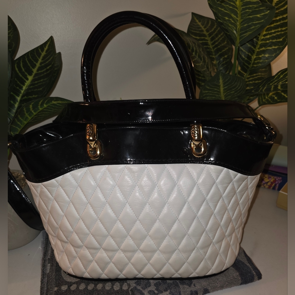 Marino Orlandi Black and White Quilted Shoulder Bag